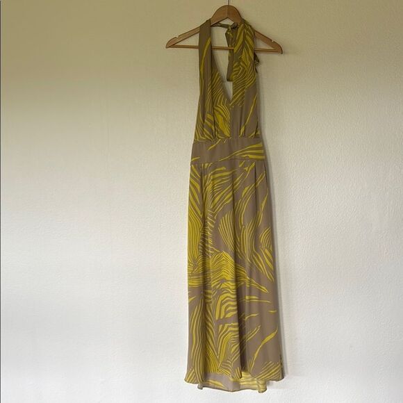 Banana Republic Dresses & Skirts - Banana Republic Yellow Tan Halter Sundress